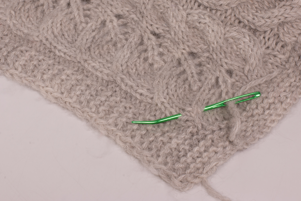 Needles for knitwear