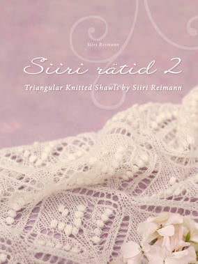Triangular knitted swhawl by Siiri Reiman